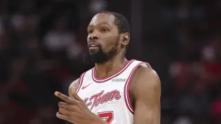 PT Expert Breaks Down Durant's Knee Bruise and Playoff Return