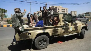 Houthis target Riyadh airport again as Saudi coalition retaliates in Yemen