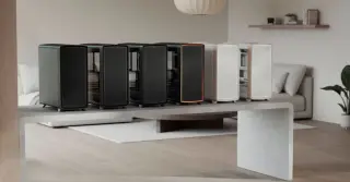 Fractal Summit Ambience Blackout TG: Minimalist Full-Tower with Flexible Cooling