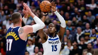Wolves' Game 6 hinges on Dosunmu, Anderson status amid injury crunch
