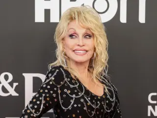 Dolly Parton Details a Non-Sexual Open Marriage with Carl Dean