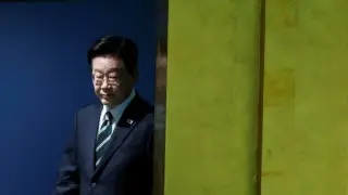 Seoul Demands Apology After Kyiv Breaches Secret on North Korean POW Transfer