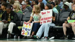 Storm co-owner suspended after clash with Sophie Cunningham fans sparks debate on women's sports