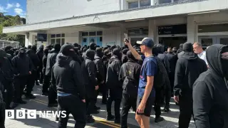Dover protest disrupts port as council cites slow police response