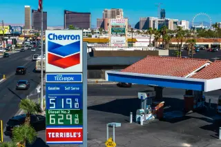 Trump Forecasts Oil Costs to Stay High Through the Midterms