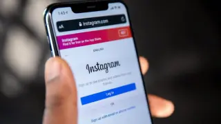 Centre Demands Action From Meta Over CSAM Ads on Instagram