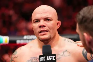 Anthony Smith Breaks Silence After Domestic-Charge Arrest