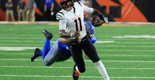 Lions’ Preseason Opener Spots Accrue as Hassanein, Saylors Stand Out