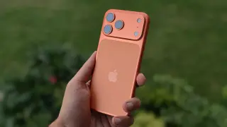 A Year Caseless: The iPhone 17 Pro Max’s Surprising Durability