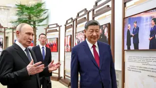 Xi-Putin pledge lasting ties as Siberia 2 gas pipeline talks stall