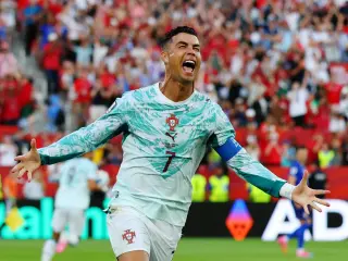 Portugal edges Croatia in stoppage-time drama as Ramos seals last-16 berth