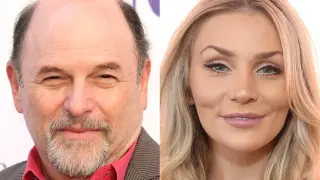 Alexander apologizes for 2012 risqué sketch with Stodden