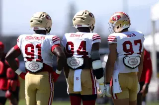 49ers Camp: Cornerbacks Dominate, Linebackers Stand Out, Edge Depth in Question