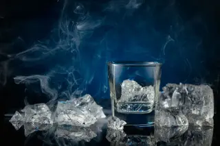 New Ice Phase Discovered: Extreme Pressure Creates a Metastable Crystal