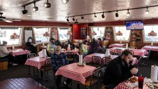 Florida Pizza Hut Classic Sparks Nostalgia-Driven Surge in Dine-In Traffic