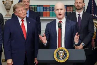 Trump pushes industry-backed crypto bill at White House meeting