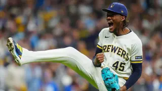 Brewers Rely on Repetitive Bullpen Strategy to Edge Dodgers in NLCS