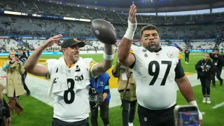 Steelers’ 5-2 Record Masks Fragile Playoff Odds Amid Injury Plague