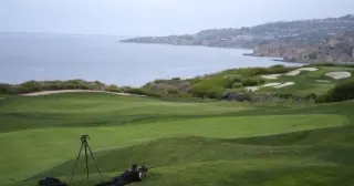 Armed suspect arrested near Trump's LA golf club before fundraiser