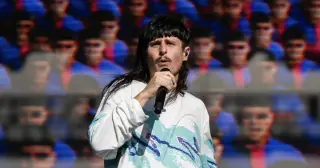 Oliver Tree Returns Home After Rio Copter Crash