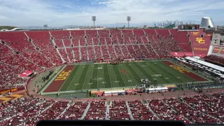 Heat Wave Keeps USC Week 0 Crowd Sparse at the Coliseum