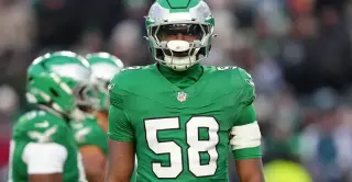 Hunt and Carter Spark Eagles' Defense as Offense Struggles in Camp Day