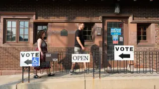 Establishment edges out progressives in Wisconsin as Tuesday primaries reshape the map
