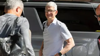 Apple doubles down on on-device AI to boost iCloud and Siri