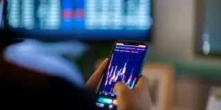 Bitcoin nears $80,000 as Hyperliquid steals the crypto spotlight