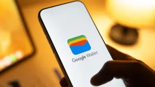 Beyond Tap-to-Pay: 13 Hidden Google Wallet Features to Use Now