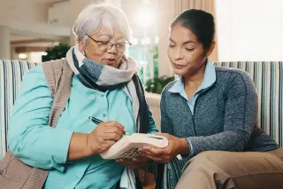 Neurologist urges targeted 60-second word drills over generic puzzles for menopause-related brain fog