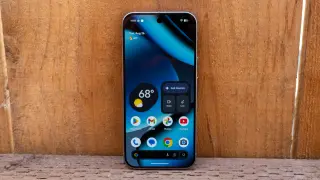 Four Android Flagships That Rival the Pixel 10 Pro
