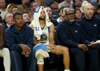 Warriors blow 12-point lead in chaotic Grizzlies loss