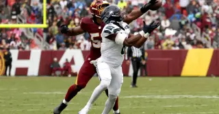 Seahawks' Historic Road Streak Ends in 33-31 Loss to Commanders