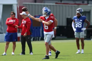 Dart Delivers TD Against Giants’ First-Round Pick in Camp Showdown