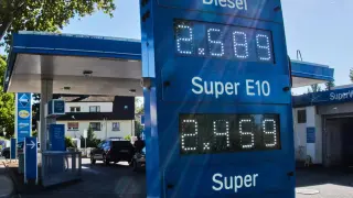 G7 Agrees to 100 Million Barrel Fuel Release to Avert US Diesel Export Ban