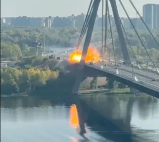 Fourth-Day Bridge Strike Injures Two as German Chancellor Arrives in Kyiv