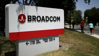 Druckenmiller Bets Big on AI Infrastructure with Broadcom, Intel, Arm