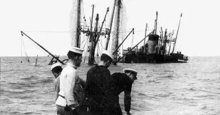 Masts Removed from WWII Shipwreck, but 1,500 Tons of Munitions Remain in Thames Estuary