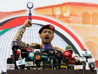 Houthis Declare Naval Blockade on Saudi Arabia, Raising Oil-Route Risks