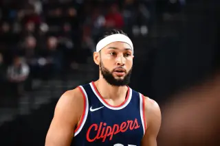 Simmons Signs One-Year Deal with Kings, Aims for a Comeback