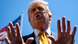 Trump Floats Permanent White House UFC Arena