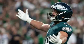 Goedert sidelined with sprained MCL for weeks, testing Eagles' tight end depth
