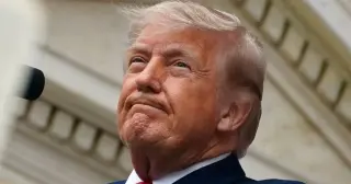 Top Doctor Flags Six-Month Health Check Shift for Trump After Walter Reed Visit