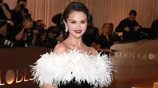 Selena Gomez Flashes Swimsuits on Yacht Vacation With Benny Blanco