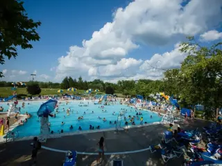 Two E. coli Cases Trigger Centennial Park Aquatic Center Closure in Orland Park