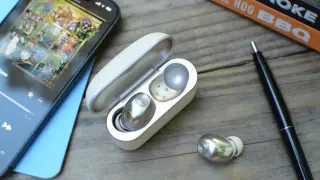 Momentum True Wireless 5: a major upgrade at $300 with replaceable batteries