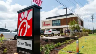 Jersey Mike’s overtakes Chick‑fil‑A to top 2026 ACSI quick‑service rankings
