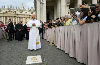 Pope Leo XIV kneels at JPII shooting site, ties moment to Fatima