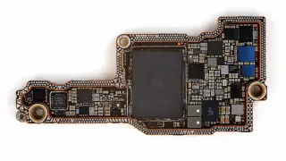 iPhone 18 Pro Logic Board Leaks Reveal Bigger A20 Pro Die and Next‑Gen Packaging